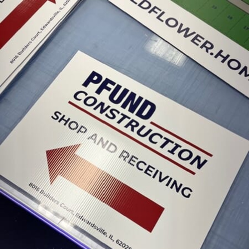 Coro, Yard & Lawn Signs